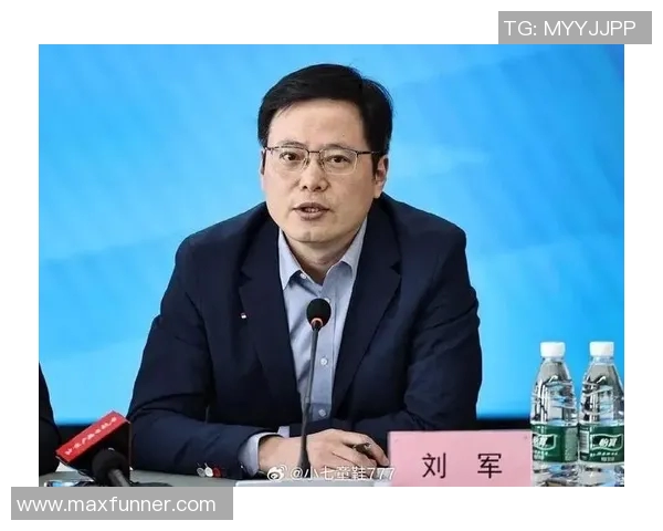 刘军的足球人生深度对话探索他的成长与梦想之路