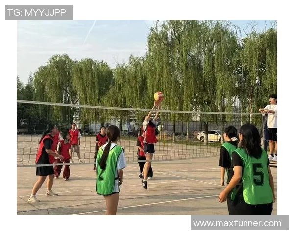 西安排球队的转型之路:从传统强队到现代化竞技新风貌的探索与实践 西安排球队的转型之路:从传统强队到现代化竞技新风貌的探索与实践