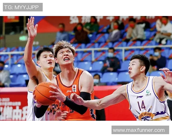 深圳乒乓球队在全国锦标赛中以72分稳居积分榜首位