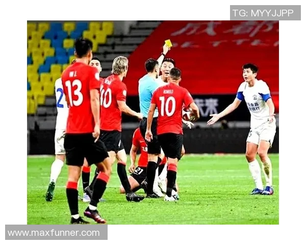 足球明星意外事故引发热议视频曝光引发球迷关注与讨论 足球明星意外事故引发热议视频曝光引发球迷关注与讨论